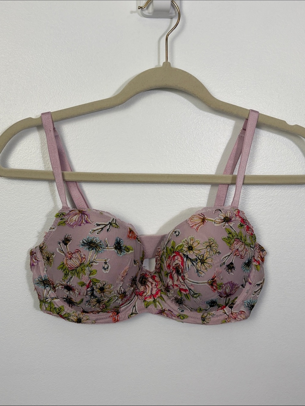 Victoria Secret Dream Angels Lined Demi Floral Appliqué Pink Bra Women’s 34D